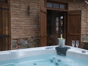 Purple Rustic Jacuzzi Villa in Saranti Village Nicosia - A perfect place to relax and escape in Cyprus Holiday Home - Mountain Views Jacuzzi and Sauna - quite place - suitable for couples and families